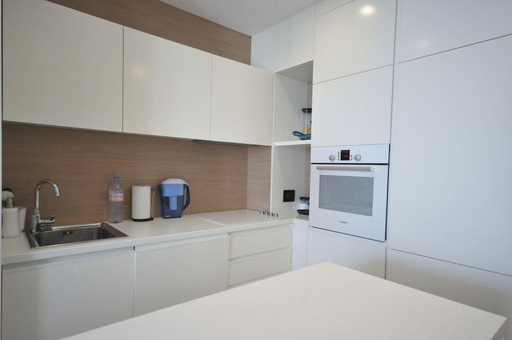 Апартаменти Leona Residences